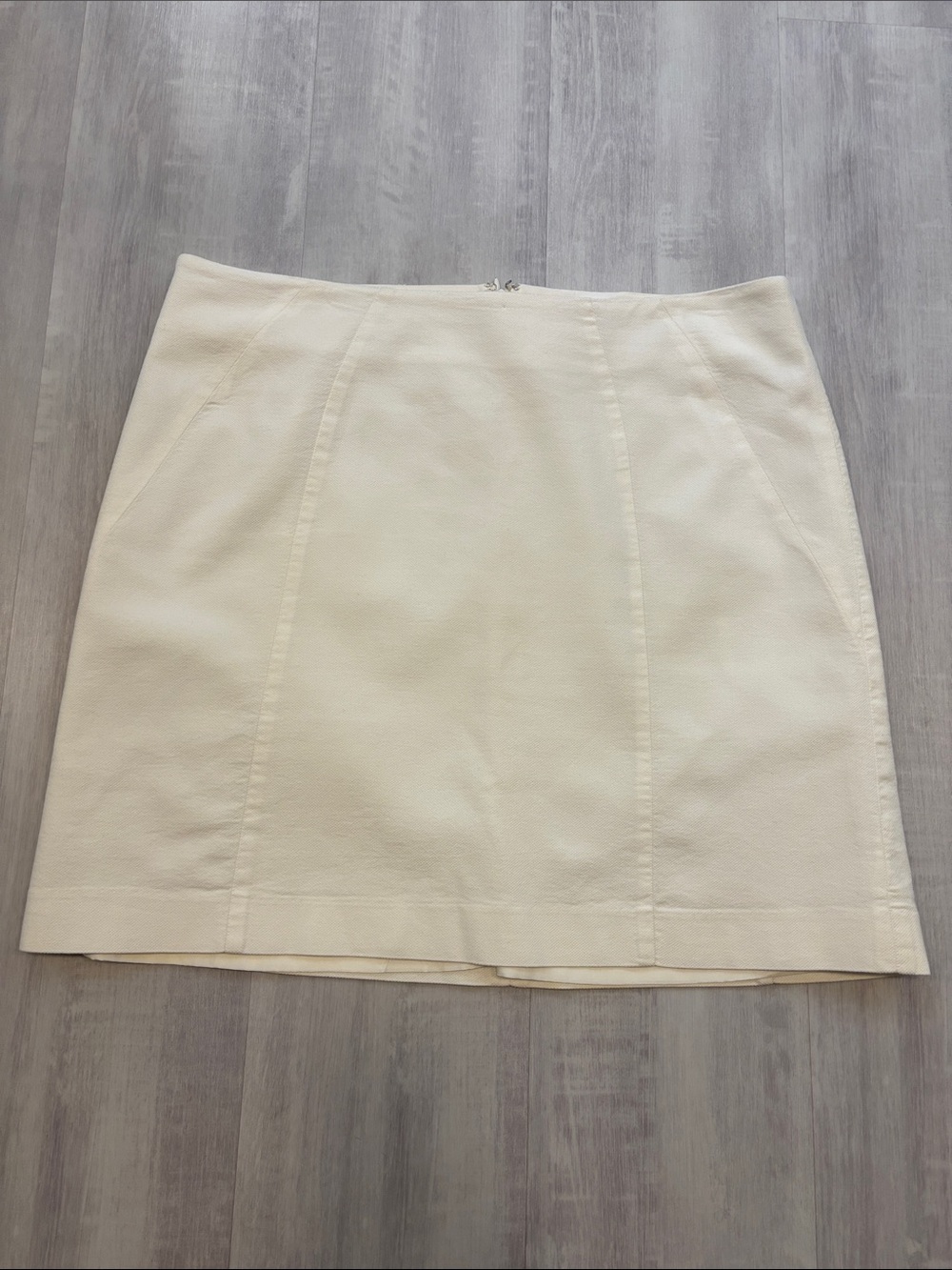 LOFT Cream ALine Skirt with Panel Seams fully lined